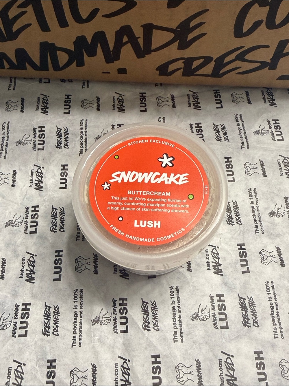 Lush SNOWCAKE buttercream body wash, 3.3oz, BRAND NEW/KITCHEN EXCLUSIVE/SOLDOUT